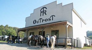 Store-Front-with-horses